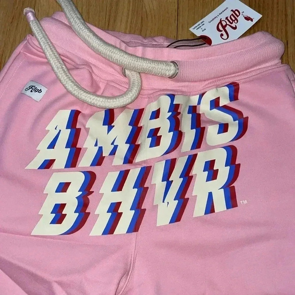 Women’s Sweat Shorts- small - Picture 3 of 6